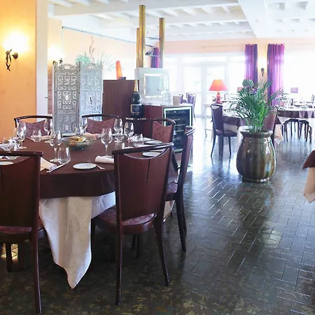 Hotel Domaine Du Revermont - Logis Passenans